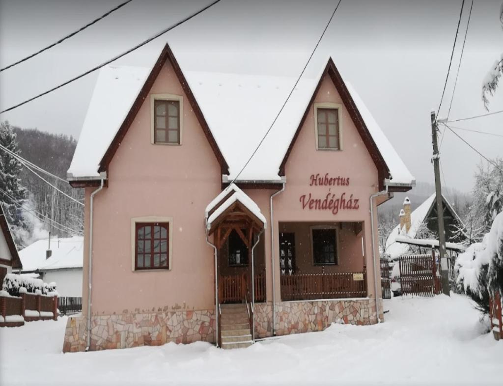 Hotel Hubertus Vendeghaz Parád Exteriér fotografie