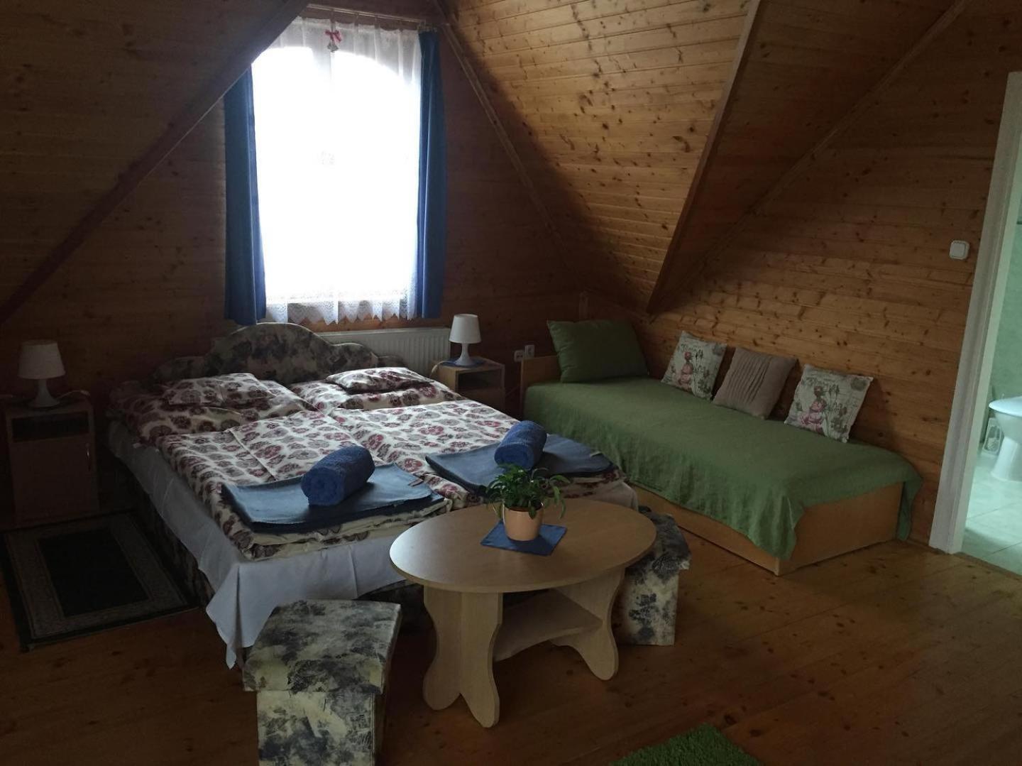 Hotel Hubertus Vendeghaz Parád Exteriér fotografie